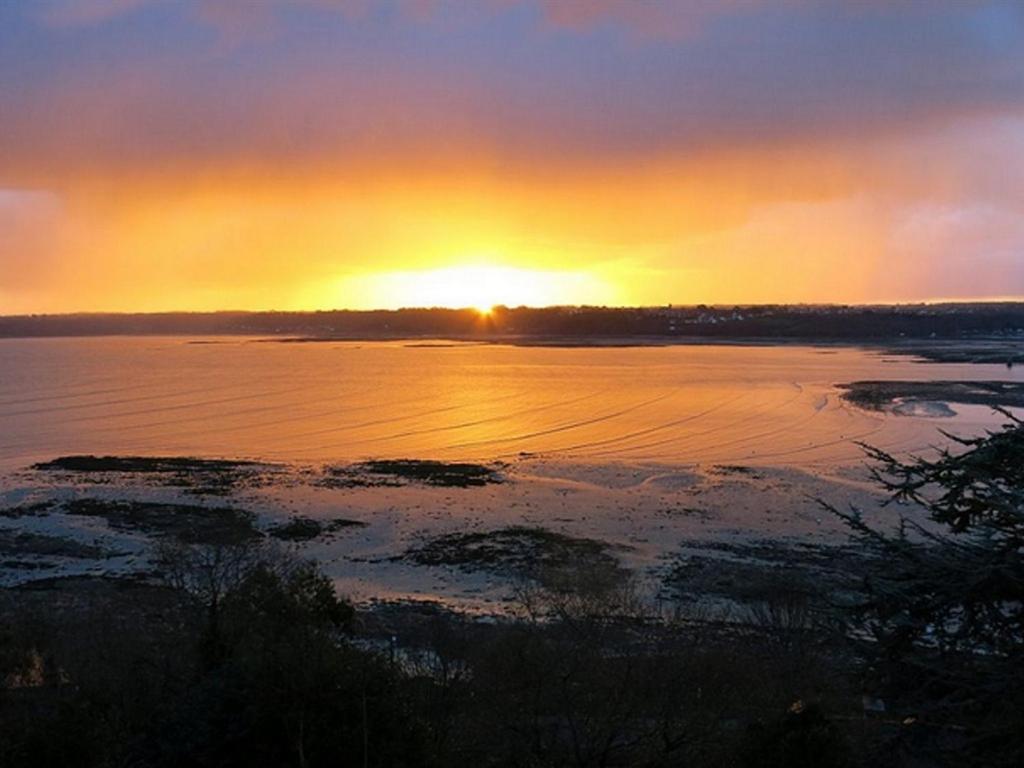 La Presqu' Ile Du Lenn Face A La Mer Appartement Louannec Buitenkant foto