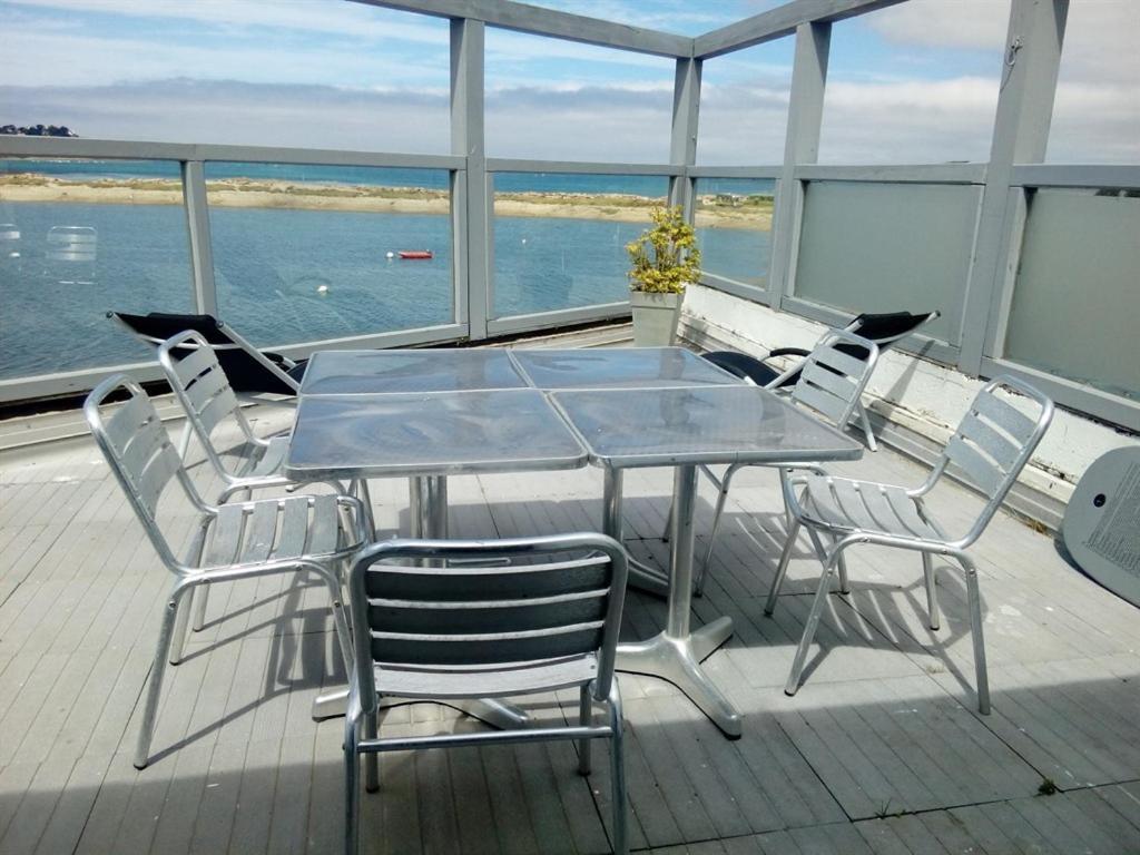 La Presqu' Ile Du Lenn Face A La Mer Appartement Louannec Buitenkant foto
